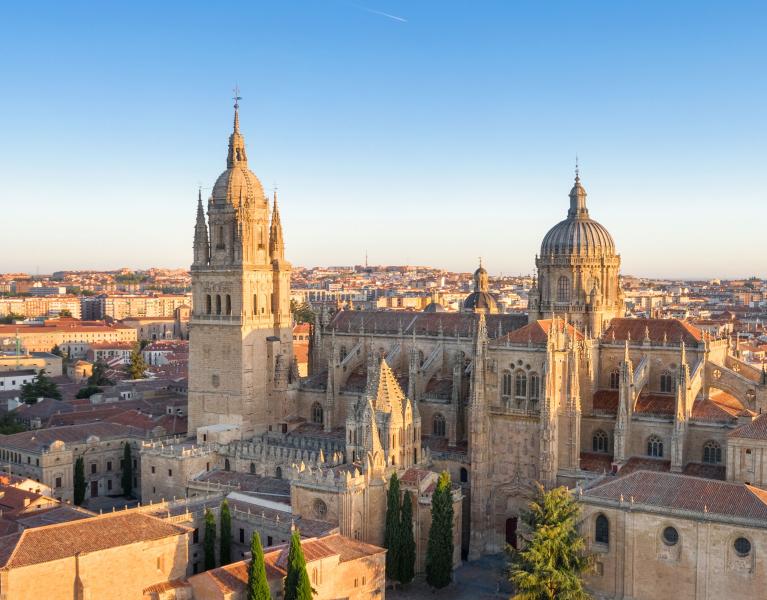 Eleganter Städtetrip nach Salamanca – Kultur & Komfort