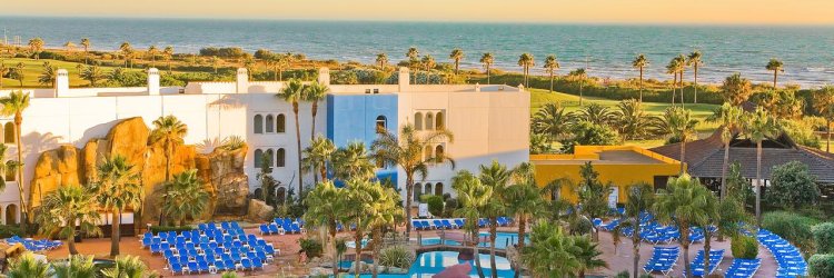 Andalusian sun & sea: relax with your family on the Cadiz Coast