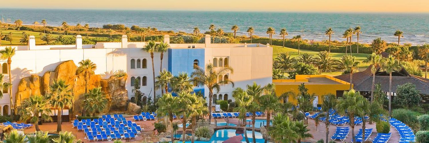 Andalusian sun & sea: relax with your family on the Cadiz Coast