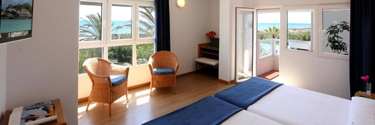 Weekends in a beachfront hotel on the Costa Blanca