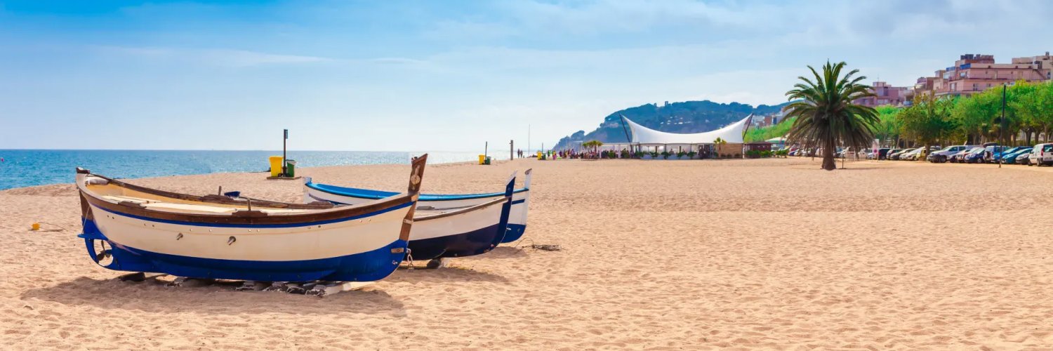 Summer vibes in Calella: your easy coastal holiday perfect for families!