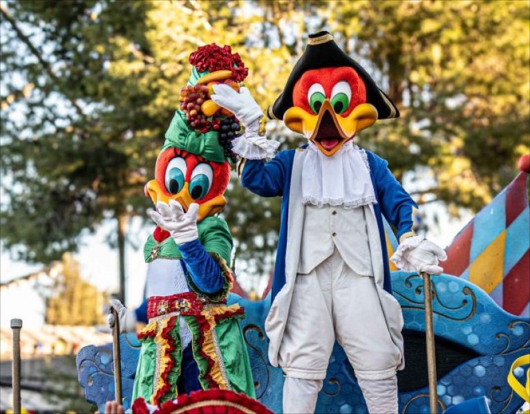 Experience the PortAventura World® Carnival weekend at the Colorado Creek Hotel 4*.