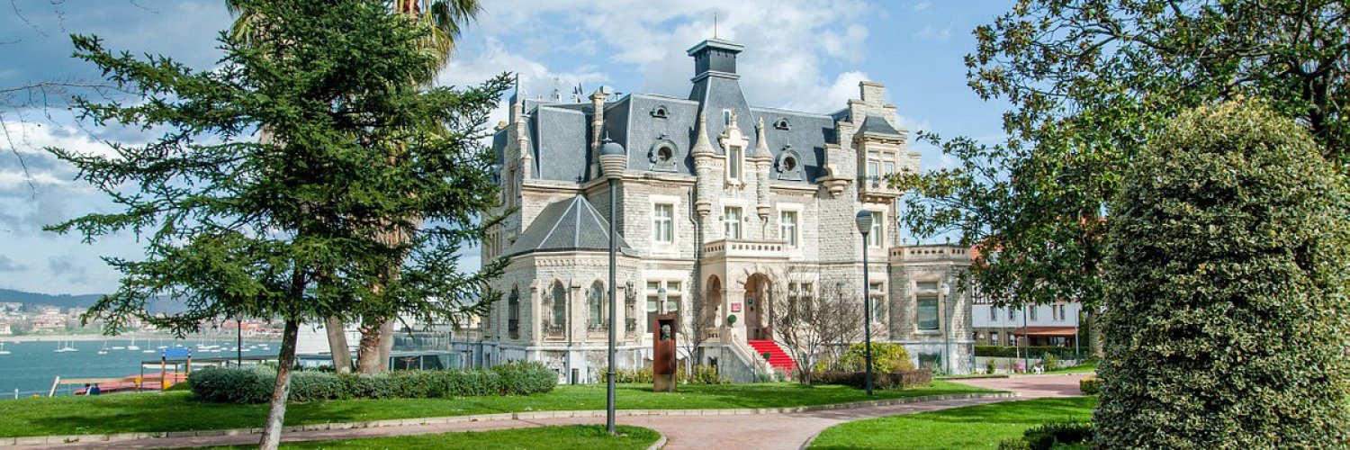 Palais historique face à la mer, à deux pas de Bilbao