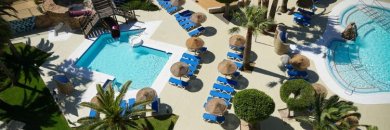 Thinking about your holidays in 2026? Roquetas de Mar in a 4* hotel, let's go!