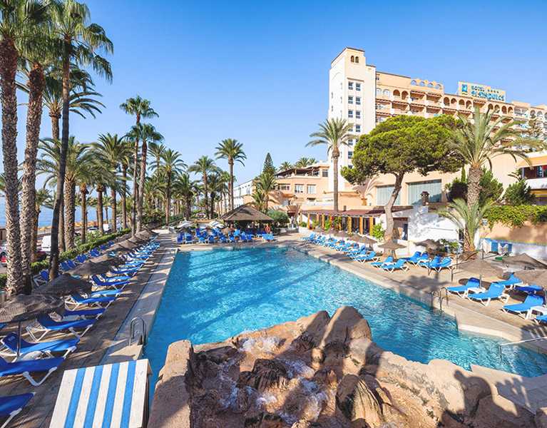 Water Slides & Family Fun in Aguadulce