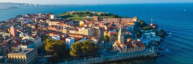 Stadt, Meer & Sidra: Entdecken Sie Gijón von einem gut gelegenen Hotel aus
