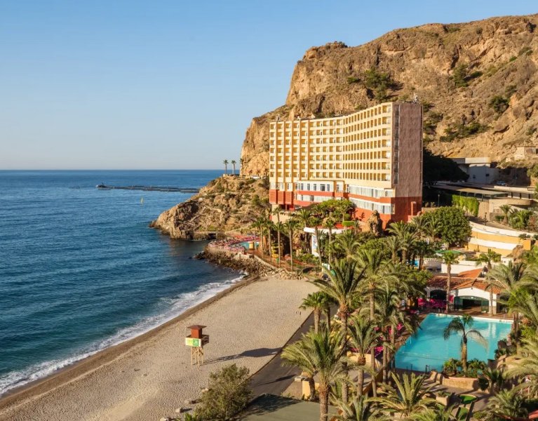 Adults Designed! 4* Hotel with sea views in Aguadulce 
