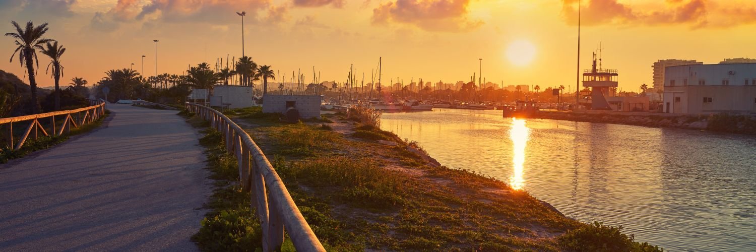 Cabin Getaway Near Alicante