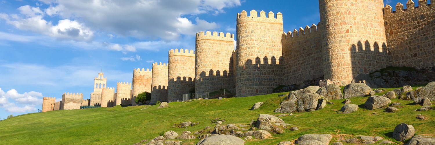 Descubra Ávila: fique num hotel acolhedor perto das icónicas muralhas medievais