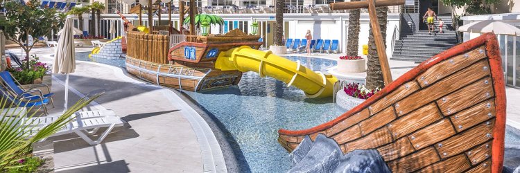 The beaches of Calella are waiting for you, enjoy them in a 4* hotel!