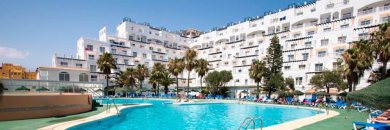 Roquetas de Mar front line beach and sea views First child free!