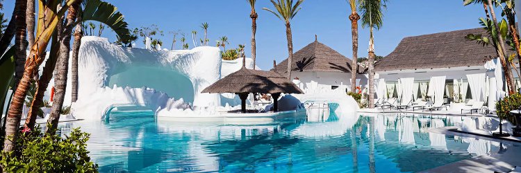 Luxury and calm on the Granada coast