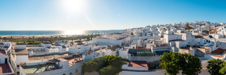 Beach & Family: 4* Hotel in Cadiz