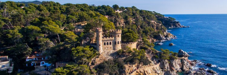 Lloret de Mar: wild blue, golden sands, total freedom