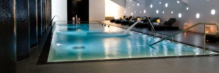 Sonnenschein und Stil an der spanischen Costa Blanca