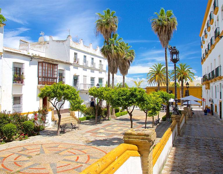 Feel the Atlantic breeze in Cádiz