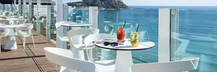 Vistas para o mar e sol em Calpe, na Costa Blanca