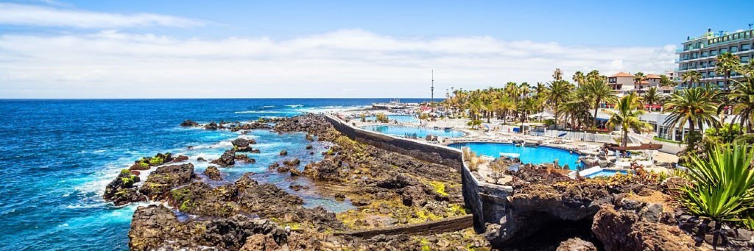 Relax in Puerto de la Cruz and discover the charm of Tenerife
