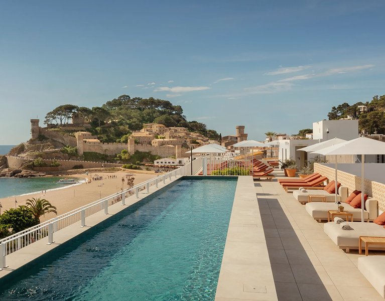 Experiência 5* em Tossa de Mar em frente à praia