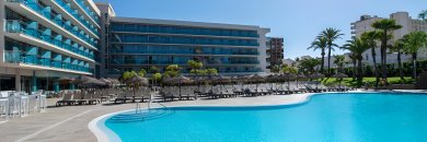 All-Inclusive Beachside Escape in Roquetas de Mar