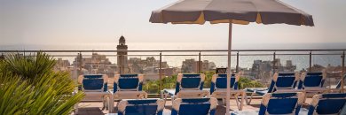 Stilvoller Strandurlaub in Calella mit Rooftop-Pool