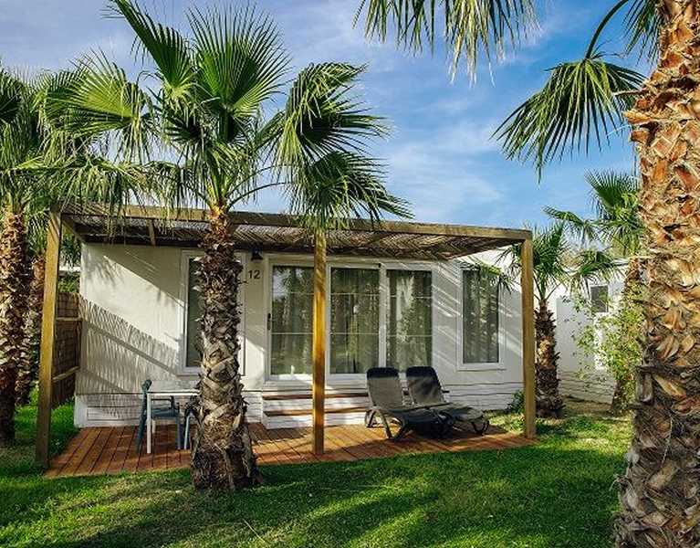 Sun, calm, and sea breeze in Costa Dorada