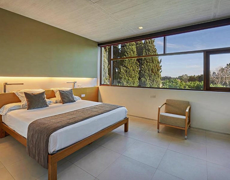 Enjoy the Empordà in a 4* sustainable hotel surrounded by nature