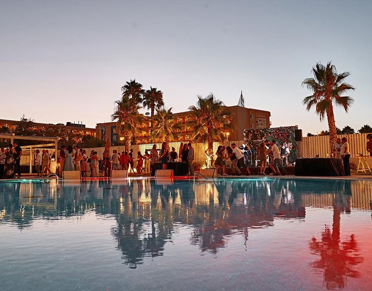 La Pineda mit Stil: Fünf-Sterne-Komfort und Spa-Entspannung am Meer