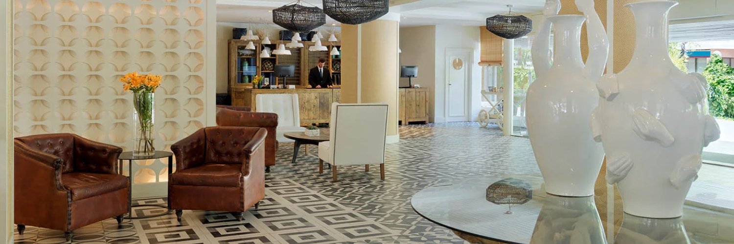 Adults Only! Trip to the Costa Dorada in a luxury 4* hotel with Half Board