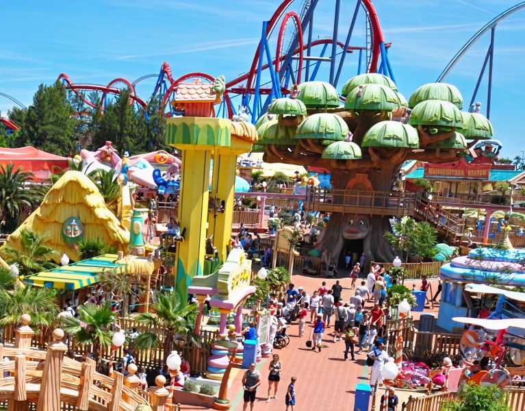 Cambrils and PortAventura: beach days and big thrills on the Costa Dorada