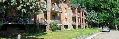 Les Pyrénées en mode détente ! Séjournez à Rialp avec spa inclus.