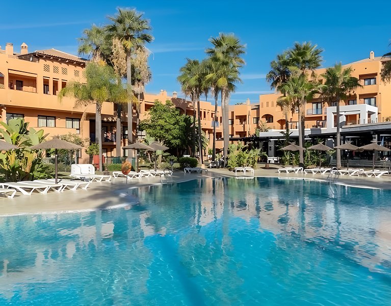 Your summer has an Andalusian accent!  Estepona as a family with Full Board