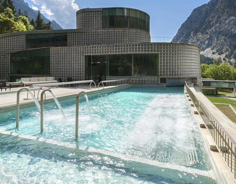 Relax in the Aragonese Pyrenees