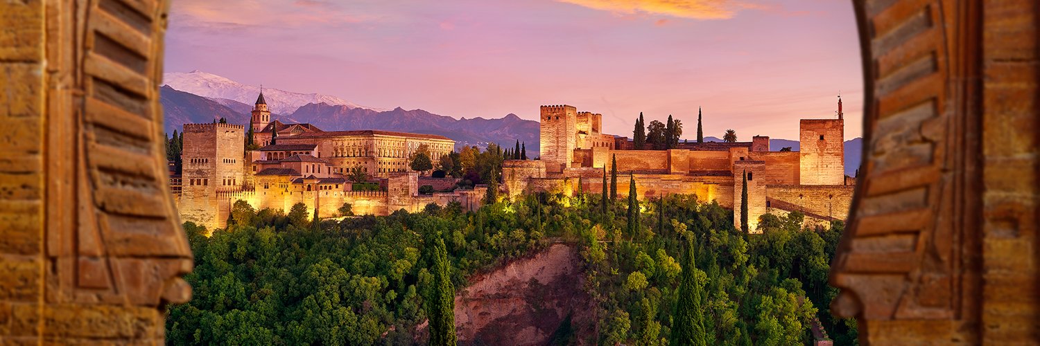 Granada between tapas and Andalusian essence
