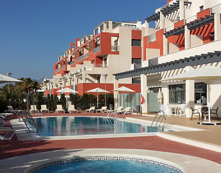 Looking for a holiday? Almeria awaits you with in Vera.
