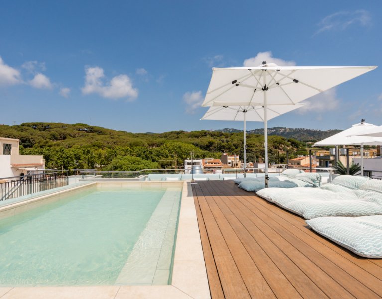 Relaxe num hotel 4* superior com SPA em Calella