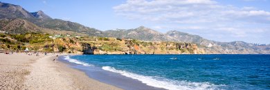 Discover Nerja, the jewel of Málaga, in a 3-star hotel with a spa