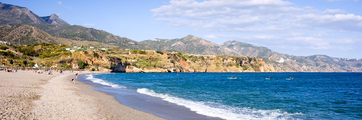 Discover Nerja, the jewel of Málaga, in a 3-star hotel with a spa