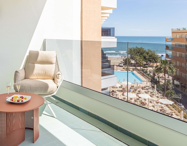 Direkt am Meer sind Ihre Ferien besser: Fuengirola in einem 4* Hotel Kommen Sie?