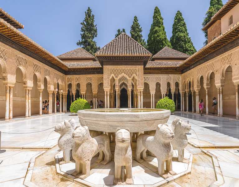 Descubra a magia de Granada A cidade mais bonita de Espanha