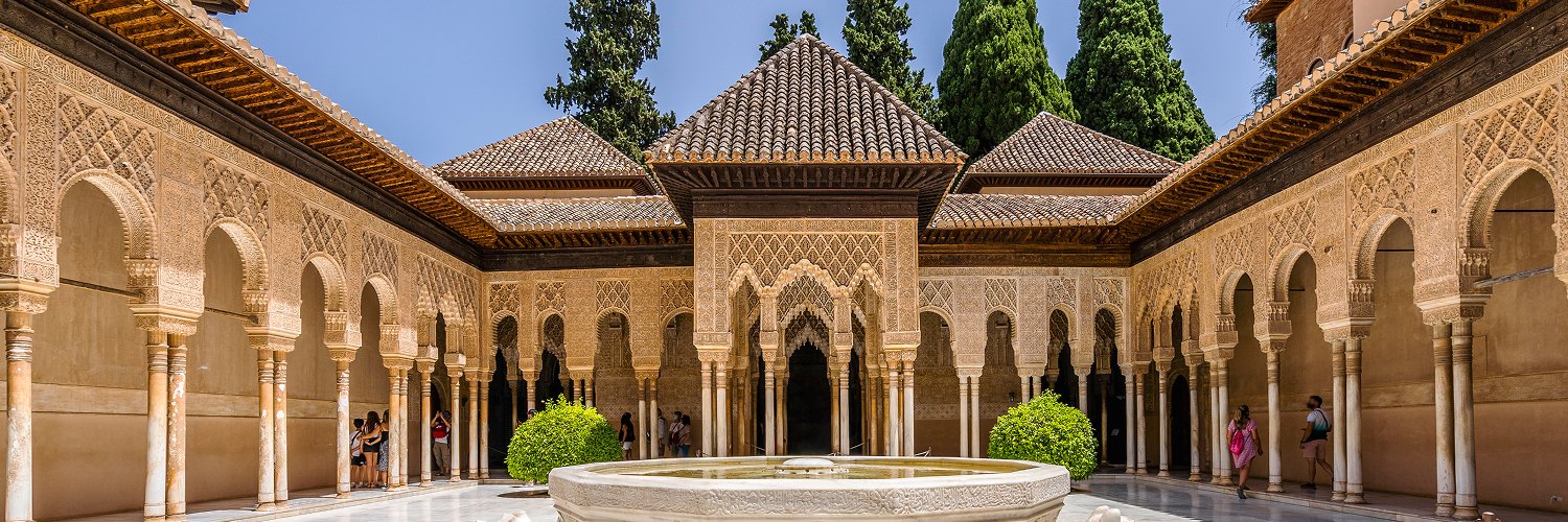 Granada awaits you with history, charm and lots of ambiance