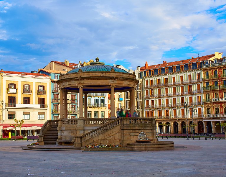 Discover the green side of Pamplona with this spa package