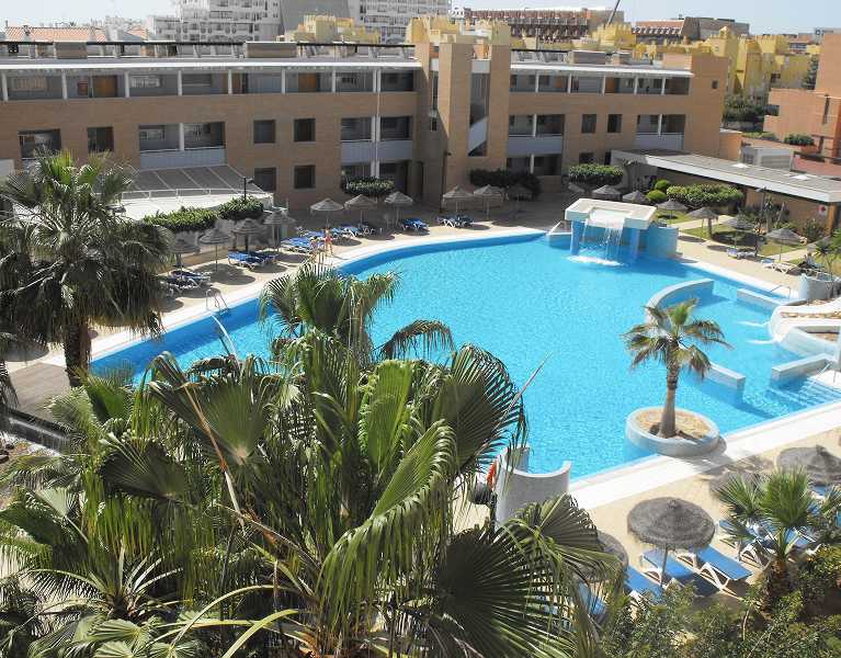 Genießen Sie Ihren Urlaub in Roquetas de Mar im 4* Hotel