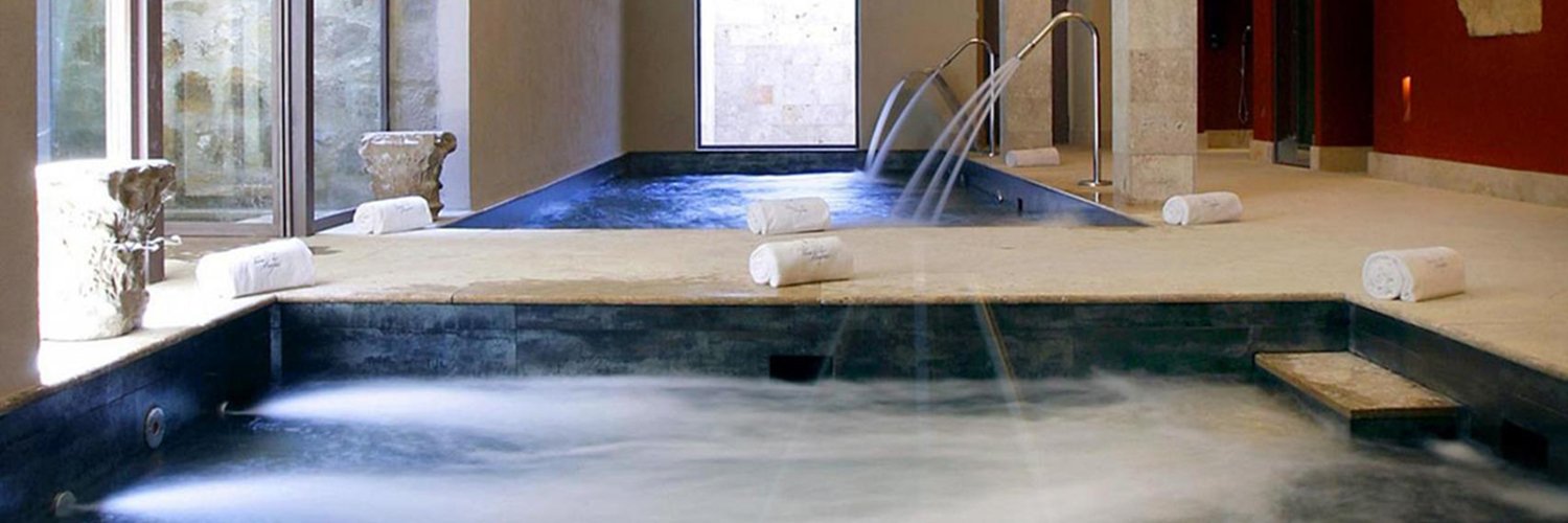 Histoire, charme et bulles: passez la nuit dans un palais andalou avec spa inclus