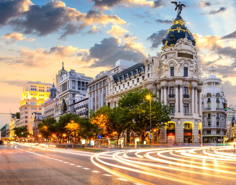 Kunst, Kultur, Dachterrassen und Gastronomie in Madrid bei einem Aufenthalt in einem 4-Sterne-Hotel 