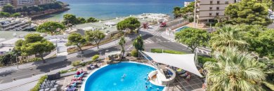 4-star hotel and ocean-view room with Full Board in Salou