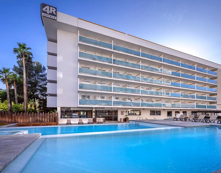 Salou, praias e a Tarragona romana ali perto