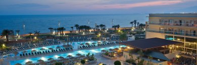 The luxury you deserve: a 5-star holiday in Almería