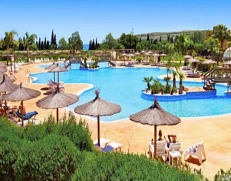 Genießen Sie einen erholsamen Urlaub mit der ganzen Familie in einem 4-Sterne-Superior-Hotel in Mutxamel