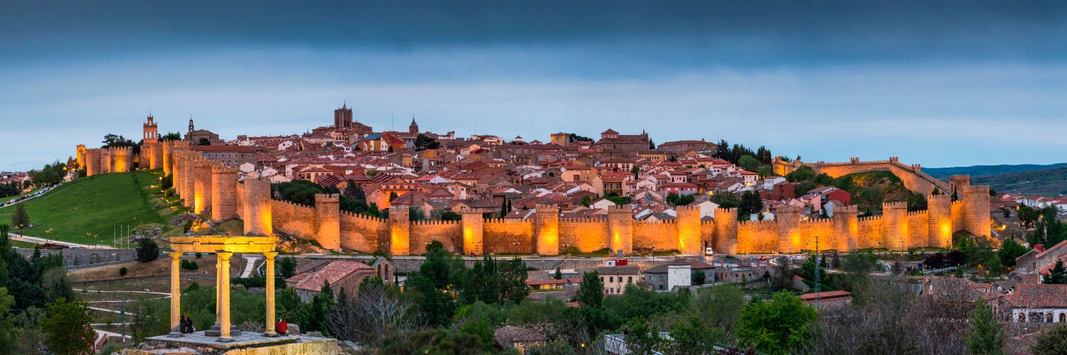 Découvrez les remparts emblématiques d'Ávila lors d'une escapade 4*